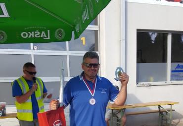 20180526_181120 (576 x 1024)