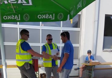 20180526_181230 (576 x 1024)