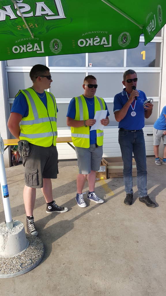 20180526_181430 (576 x 1024)