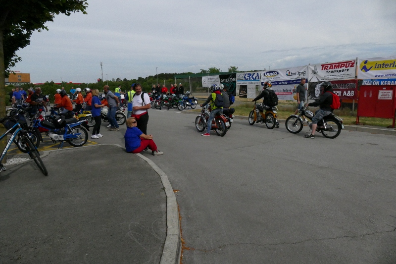 P1130058 (800 x 533)