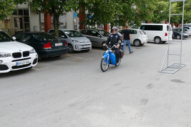 P1130079 (800 x 533)