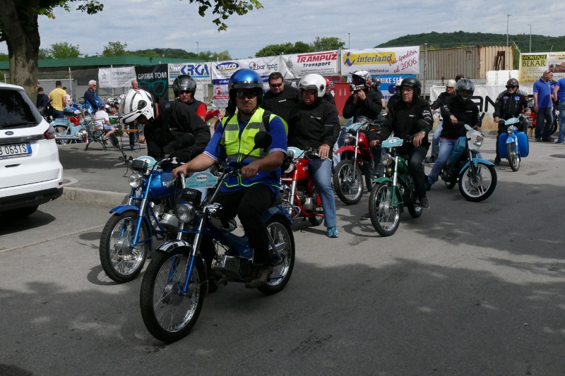 P1130163 (800 x 533)