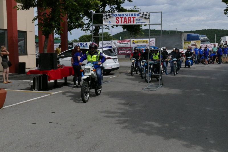 P1130165 (800 x 533)