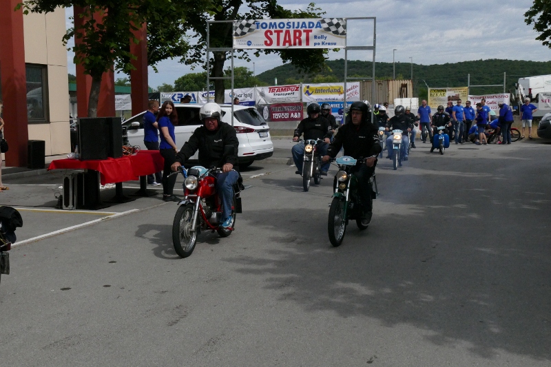 P1130167 (800 x 533)