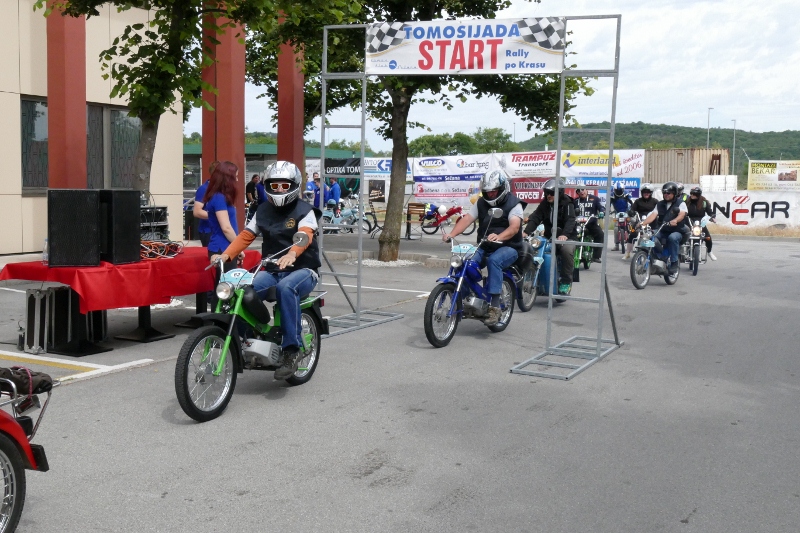 P1130185 (800 x 533)