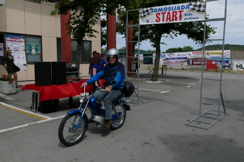 P1130214 (800 x 533)