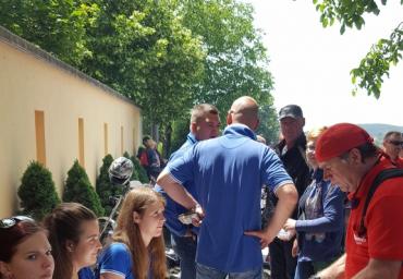 20180609_120121 (576 x 1024)