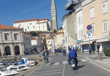 20190330_143045 (576 x 1024)