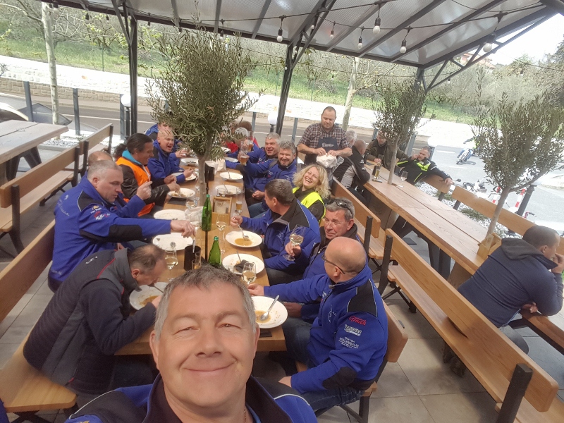 20190413_125331 (800 x 600)